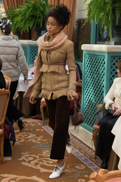 Look 36